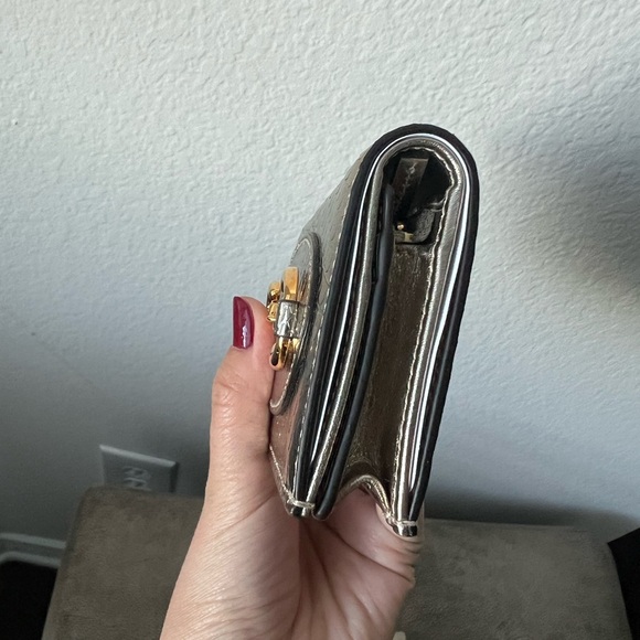 Brand New Authentic GUCCI Horsebit gold python wallet - Picture 9 of 11